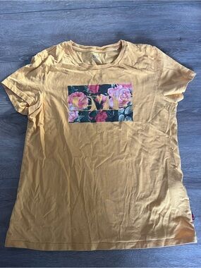 Levi's Women's Yellow Floral Logo Short Sleeve Tee size M